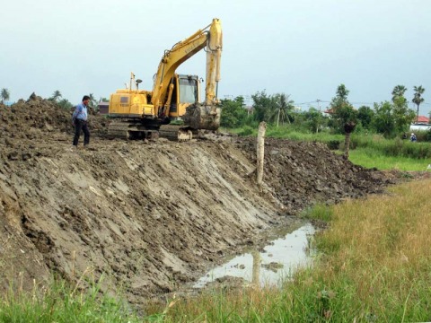 รับเหมาลอกคลอง รับเหมาลอกคลอง