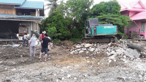 บริการรื้อถอนบ้าน อาคาร บริการรื้อถอนบ้าน อาคาร