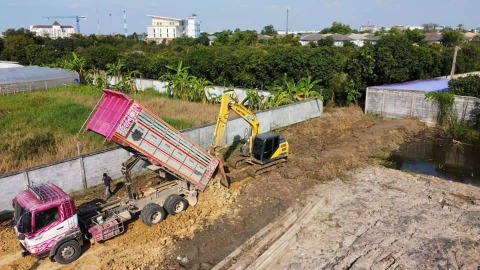 บริการถมที่ บริการถมที่