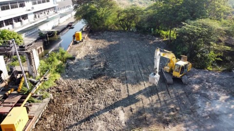 ถมที่สร้างบ้านใหม่ ถมที่สร้างบ้านใหม่